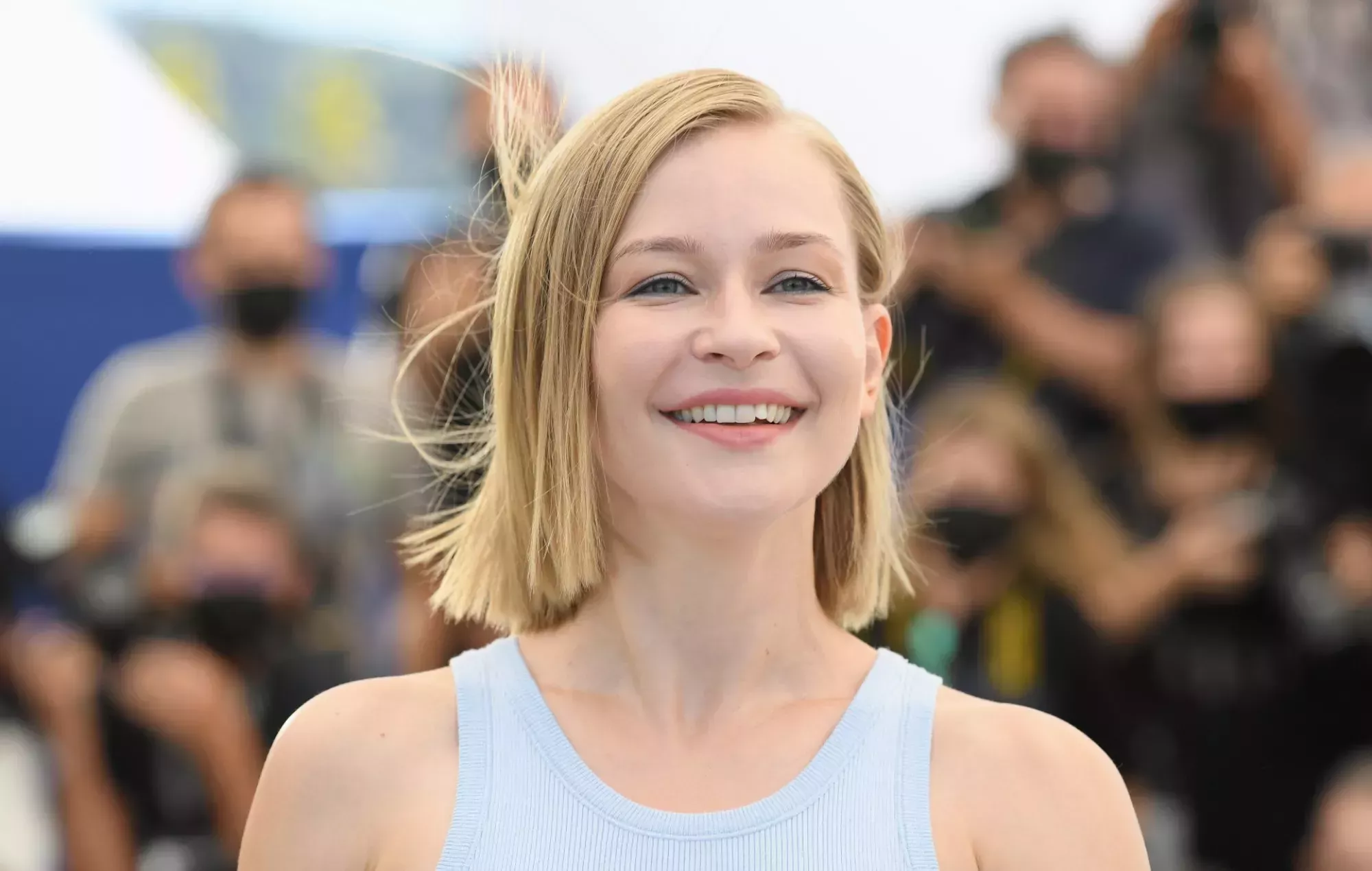 Rusia envía al espacio a una actriz y a un director para rodar la primera película en órbita