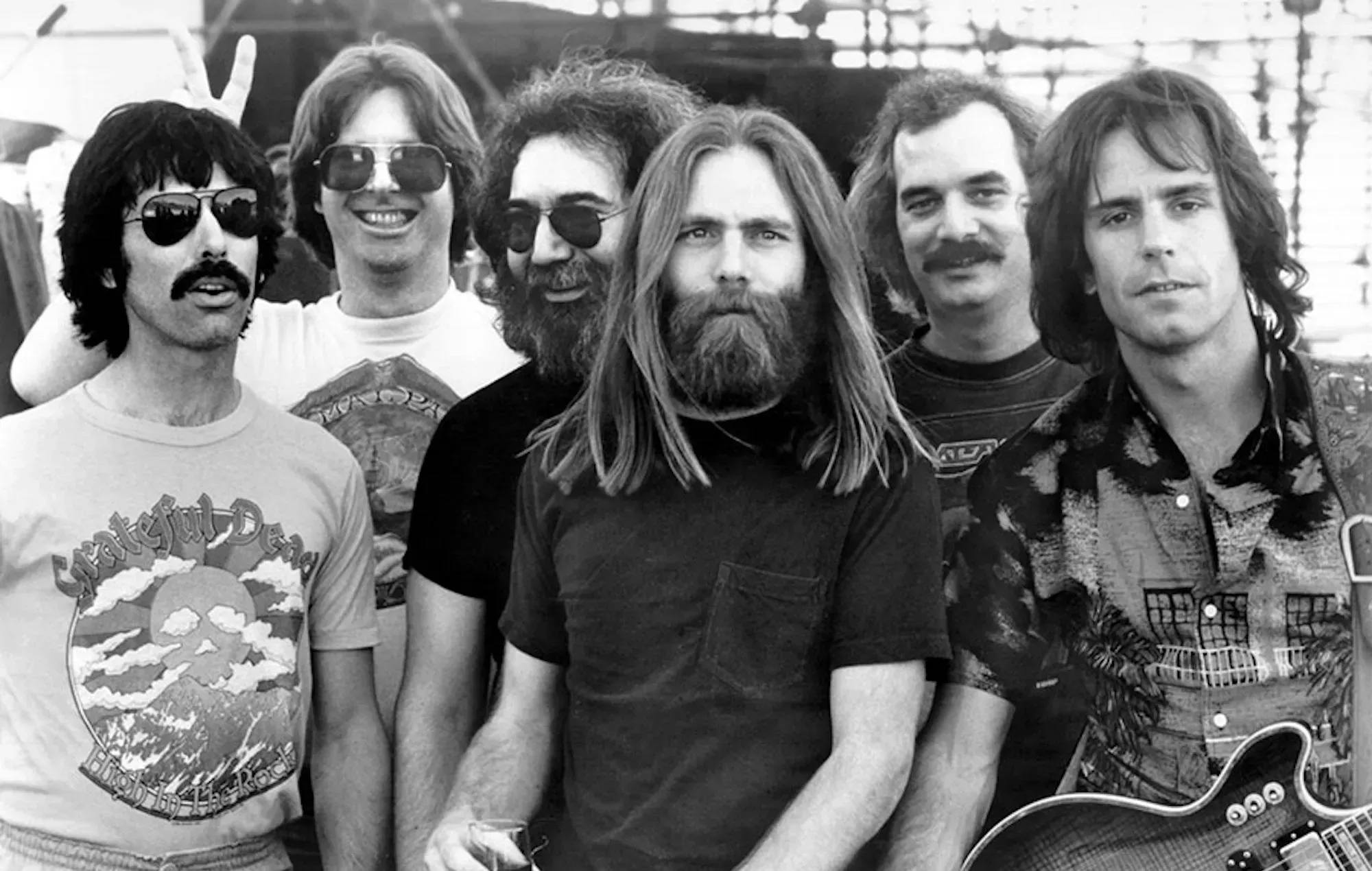Una camiseta de Grateful Dead de 1967 bate un récord en una subasta