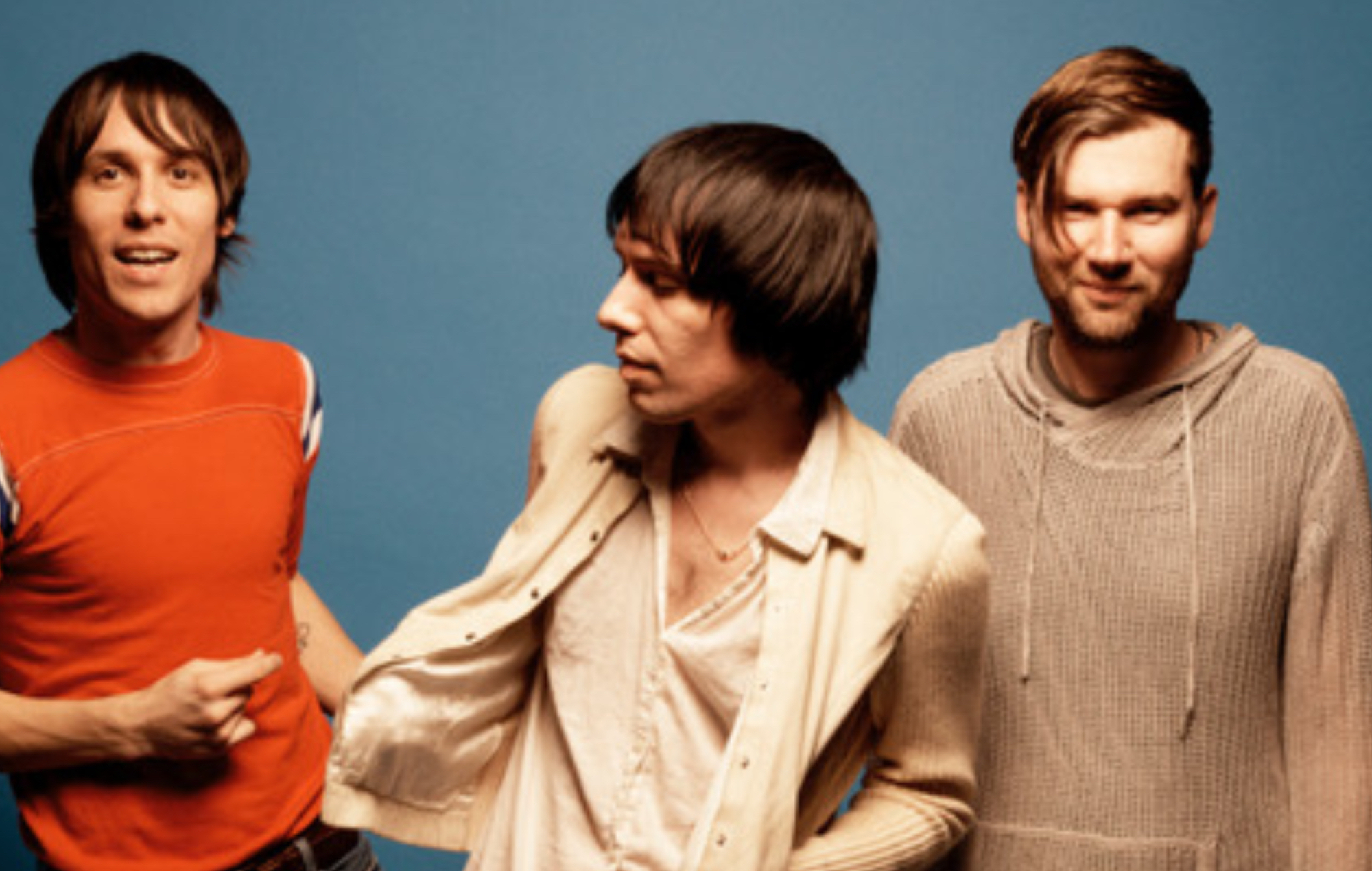 Escucha el nuevo single "perdido" de The Cribs 'Sucked Sweet'