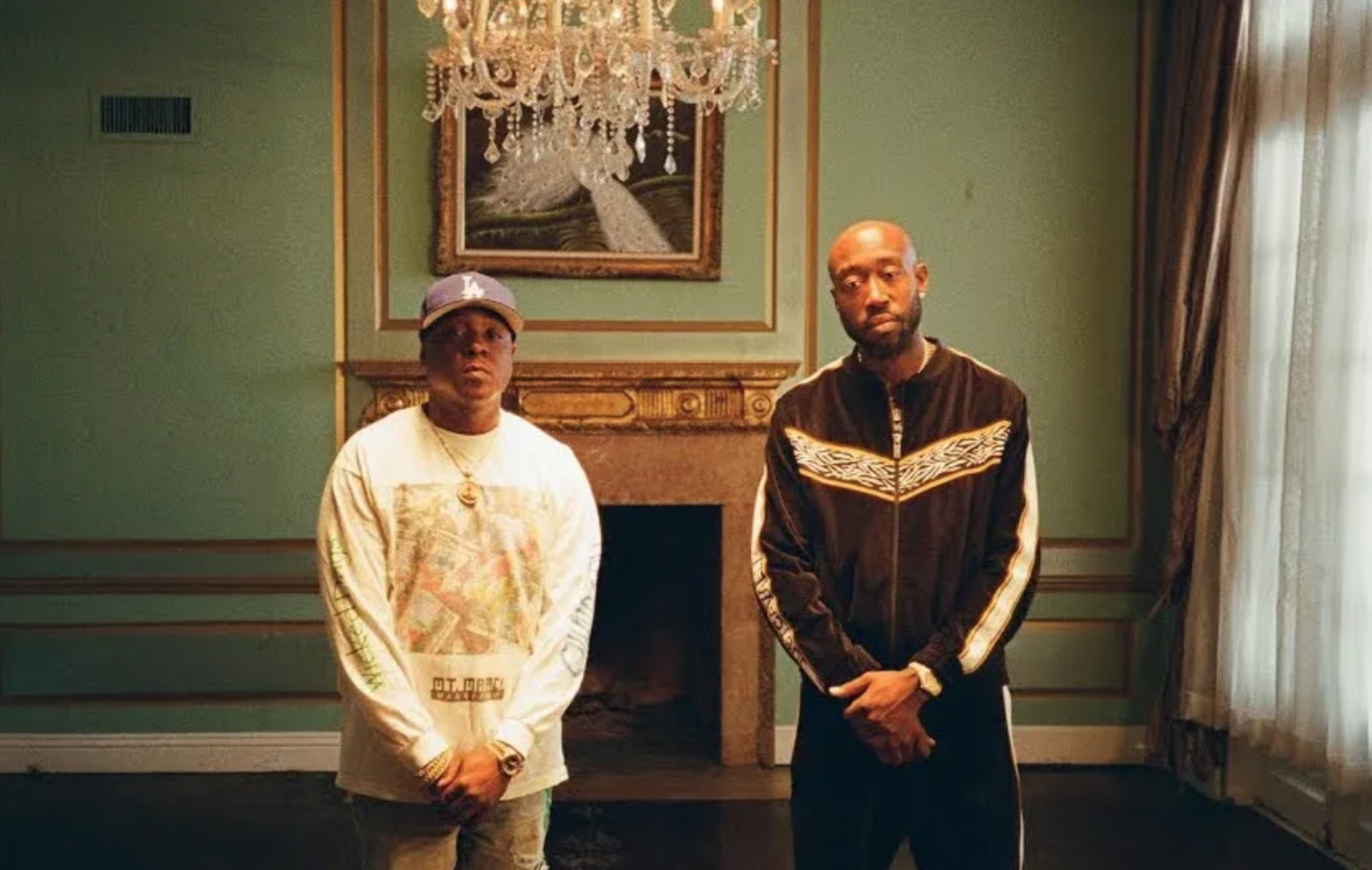 Freddie Gibbs y Jadakiss muestran sus habilidades líricas en 'Black Illuminati'