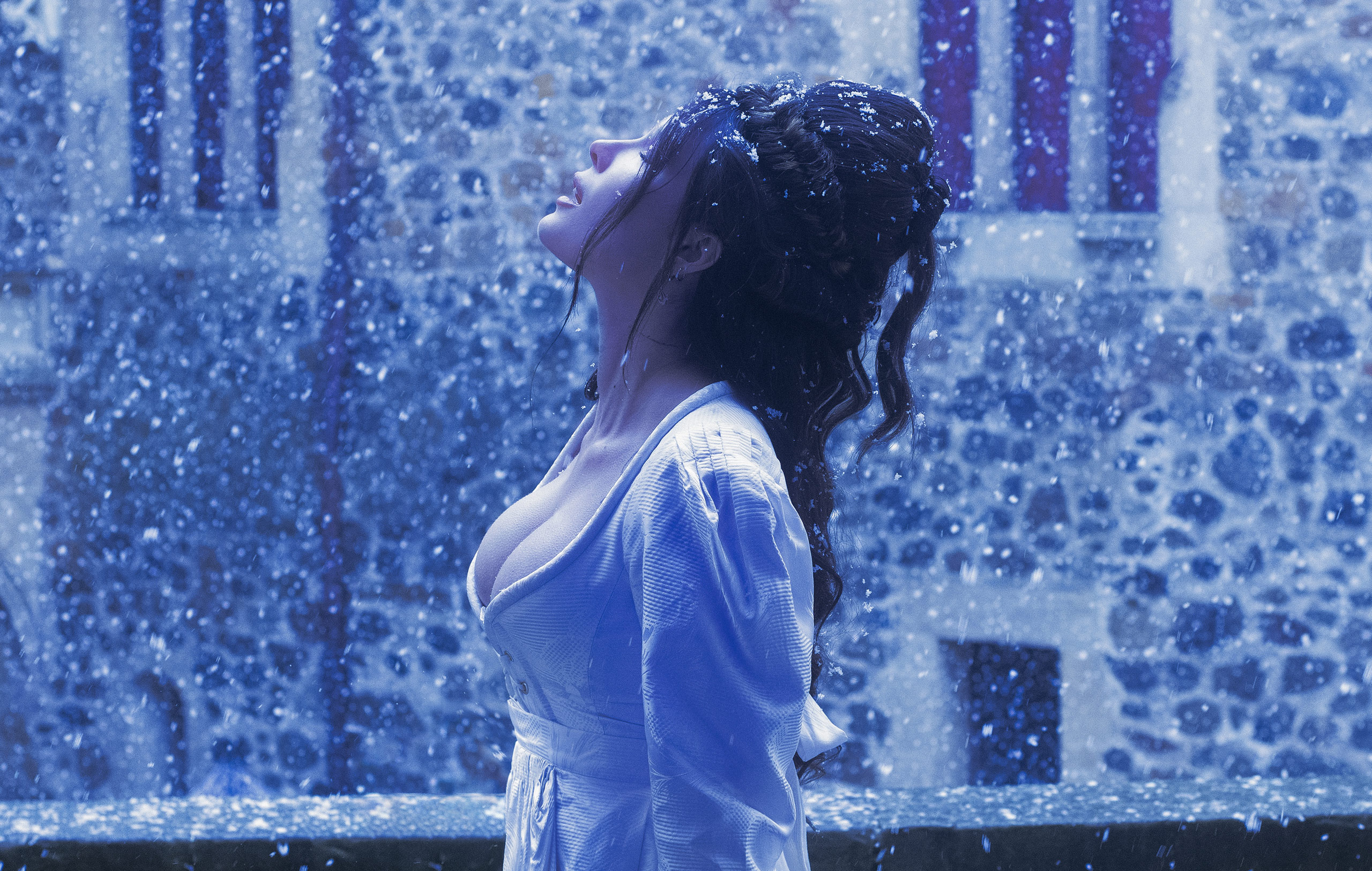 Halsey dice que pedir la colaboración de Trent Reznor y Atticus Ross fue como "escribir una carta a Papá Noel"