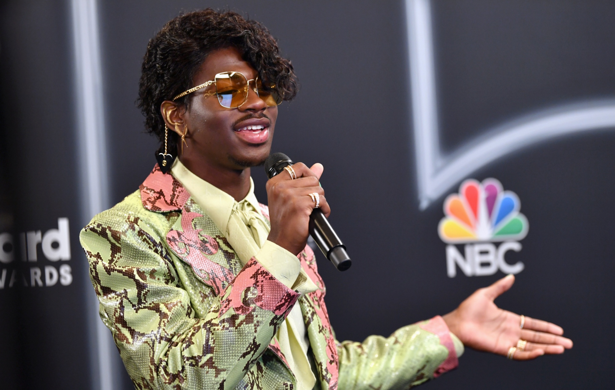 Lil Nas X habla de cómo tomar setas le ayudó a "abrirse" mientras escribía 'Montero'