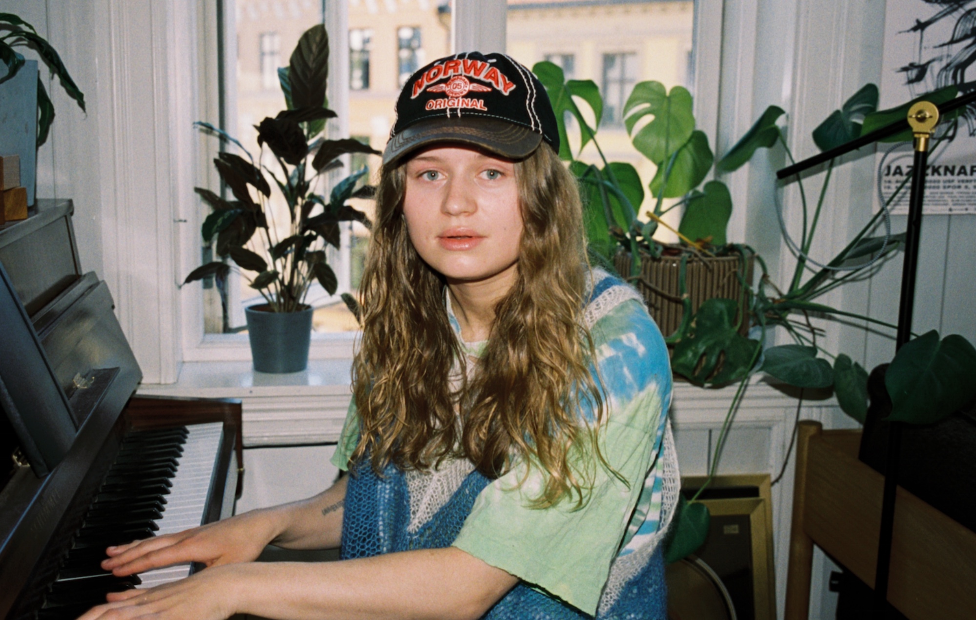 Mira el nuevo vídeo de 'I'll Call You Mine' de Girl In Red