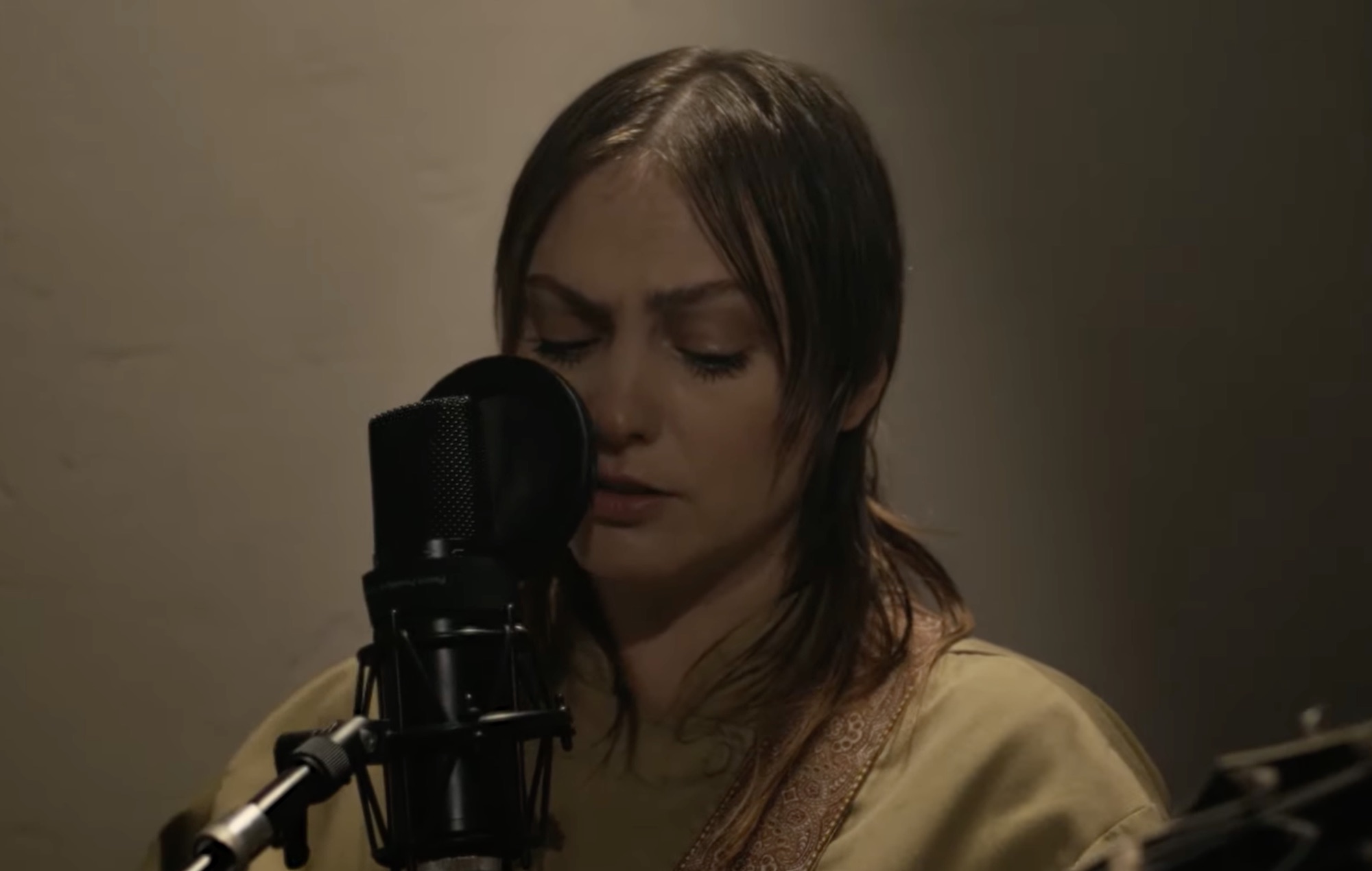 Mira el set de Angel Olsen para el festival de Adult Swim