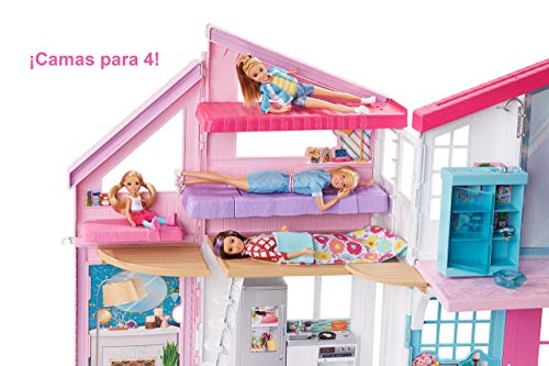 Barbie Casa de Muñecas Malibú - Casa Transformable de 2 Plantas con 6 Habitaciones - Más de 25 Piezas - Ancho: 60 cm - Regalo para Niños de 3+ Años
