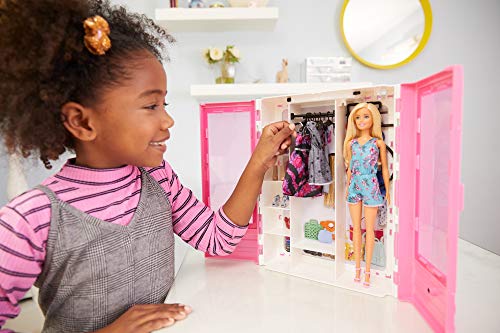 Barbie Fashionistas Superarmario y Muñeca - Perchero Desplegable - Rosa - Con Ropa, Accesorios y Perchas - Regalo para Niños de 3-8 Años
