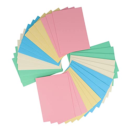perfect ideaz 50 tarjetas plegables de colores DIN A6 con sobres (11 x 15,5 cm), elaboradas de forma sostenible en Alemania, tarjeta doble en 5 colores pastel, set en blanco, para manualidades