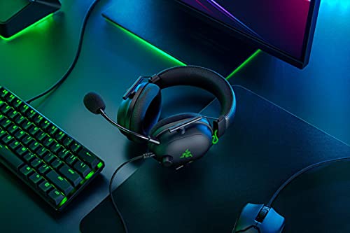 Razer BlackShark V2 Auriculares con Tarjeta de Sonido USB, Auriculares para Juegos Esports, Cable con Controlador de 50 mm, Reducción de Ruido, para PC, Mac, PS4, Xbox One y Switch