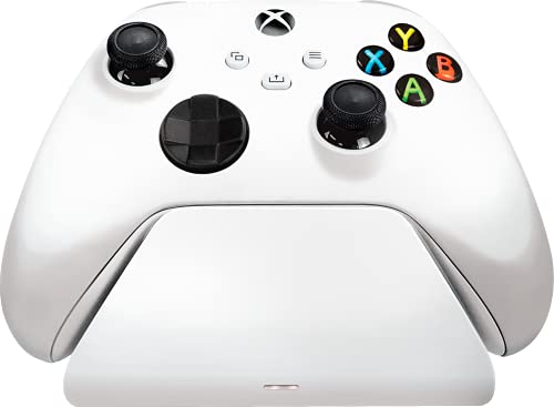 Razer Universal Quick Charging Stand (Robot White) - Soporte de Carga rápida para mandos de Xbox (Carga rápida, compatibilidad Universal para mandos nuevos y Antiguos) Blanco