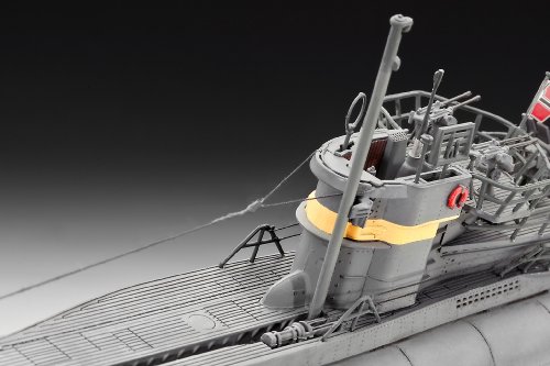 Revell 5100 Submarino alemán Tipo VII C/41 - Maqueta de submarino (escala 1:144) [importado de Alemania]