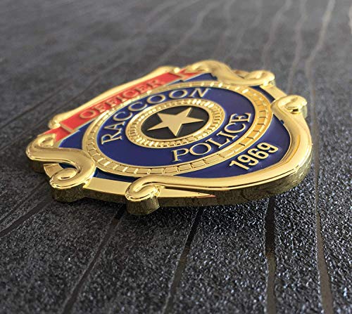 Super6props Resident Evil 2 Remake Waschbär City Police Officer Disfraz de metal con pin vertical (66 x 63 mm)