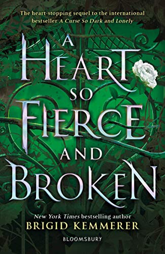 A Heart So Fierce and Broken (The Cursebreaker Series) (English Edition)