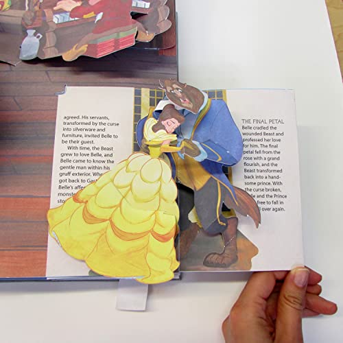Disney Princesses, le pop-up magique (Les Beaux Livres Disney)