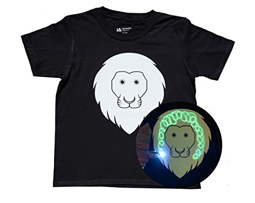 Illuminated Apparel Camiseta con diseño Interactivo con luz Que Brilla en la Oscuridad (León, 7-8 Años)…