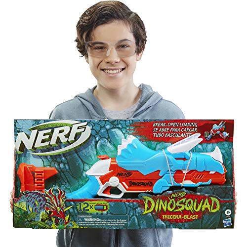 Lanzador Nerf DinoSquad Tricera-Blast, Carga de 3 Dardos con Apertura, 12 Dardos Nerf, Porta-Dardos, diseño de Dinosaurio Triceratops
