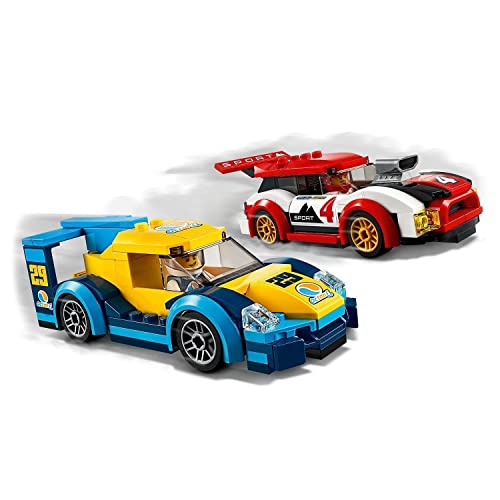 LEGO 60256 City Coches de Carreras para Niños 5 Años, Juguete de Construcción con Mini Figuras de Pilotos