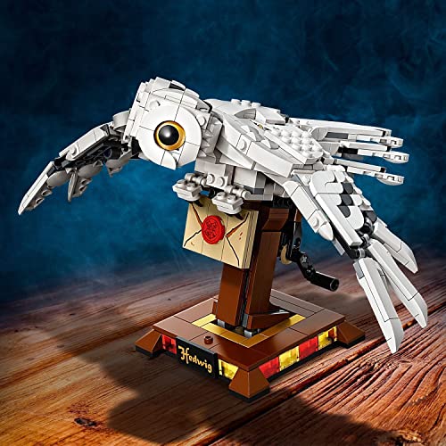 LEGO 75979 Harry Potter Hedwig, Figura de Lechuza Coleccionable, Maqueta para Exponer con Alas Móviles