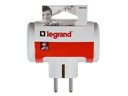 Legrand, 050662 Adaptadores - Adaptador triple con entrada lateral, enchufe en color blanco, potencia máxima de este ladron es de 3680 W, 10/16 A a 230 Voltios