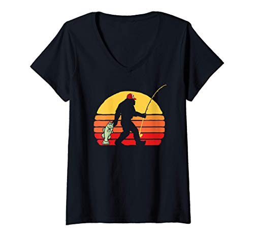 Mujer Bassquatch! Funny Bigfoot Fishing Outdoor Retro 80s Camiseta Cuello V