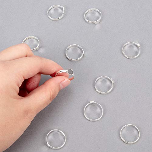 NBEADS 100 Bases de Anillo de Almohadilla de Latón, Plomo Y Cadmio Libre, Ajustable, Tamaño: Anillo: Alrededor de 17 mm de Diámetro Interior, Bandeja: Alrededor de 6 mm En Diámetro