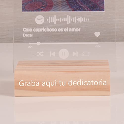 Placa Spotify Glass Metacrilato con Peana de Madera Personalizada. Placa acrílica con código Spotify para escanear