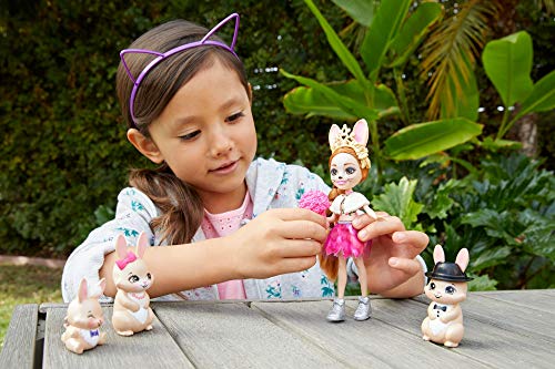 Royal Enchantimals Muñeca con familia de conejos mascota de juguete vestidos de boda (Mattel GYJ08)
