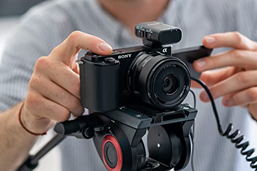 Sony Alpha ZV-E10 - Cámara Vlog de objetivo intercambiable sin espejo APS-C, pantalla de ángulo variable para vlogging, vídeo 4K, enfoque automático en tiempo real, color negro
