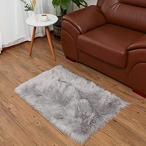 SXYHKJ Piel de Cordero Oveja/Alfombra de imitación de Piel de Cordero,imitación mullida Alfombras imitación Piel sintética,para salón Dormitorio baño sofá Silla cojín (Gris, 60 x 90 cm)