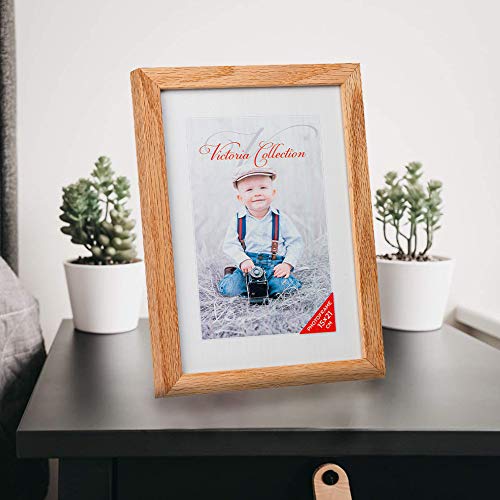 Victoria Collection Solid Oak Photo Frame - Classic Wooden Picture Frame for 6x8,5 (15x21 cm) Photos | Free Standing Photoframe Suitable for Desk & Wall | Portrait & Landscape
