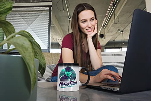 Color Changing Mug Kung Fury High Kick_TA243 Magic Heat Changing Coffee Mug - Funny Cup, for Office and Home Use Taza que cambia de color 325ml