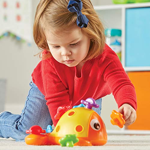 El pez Finn, juguete sensorial para practicar las habilidades motoras finas de Learning Resources, para niños de 18+ meses de edad