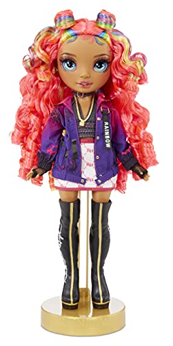 Rainbow High Rockstar Carmen Major Moda Set de Juego con 2 Conjuntos Mix&Match, Instrumentos Musicales y Accesorios para muñecas. Edad: 6 a 12 años, Color (423331-INT)