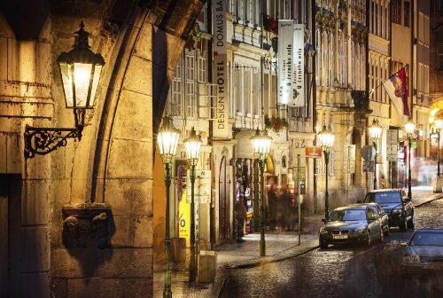 Tamron SP AF 70-200 mm F/2.8 Di VC USD - Objetivo para Canon (Distancia Focal 70-200mm, Apertura f/2.8, Zoom óptico 1.8X,estabilizador óptico, Macro, diámetro: 77mm) Negro