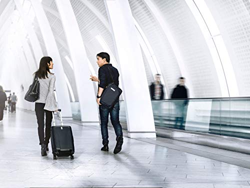 Thule Suitcase Black