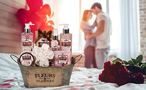 BRUBAKER Cosmetics Kit para Baños "Fresa-Coco" - Fragancia de Coco y Fresa - Set de Belleza de 11 piezas en Bañera Vintage - Set de Regalo para Mujer - Wellness Beauty Spa Set de Baño y Ducha