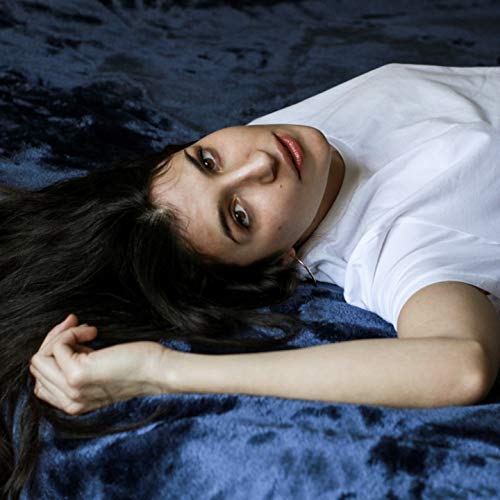 Giant Spiders (feat. Mama Bros)