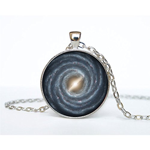 Spiral Galaxy Collar El espacio ultraterrestre Milky Way Astronomía Nebula Art Colgante