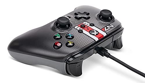 - Mando con cable mejorado PowerA para Xbox Series X|S – Mass Effect N7, mando, mando para videojuegos con cable, mando para juegos, Fallout, Xbox Series X|S (Xbox Series X)