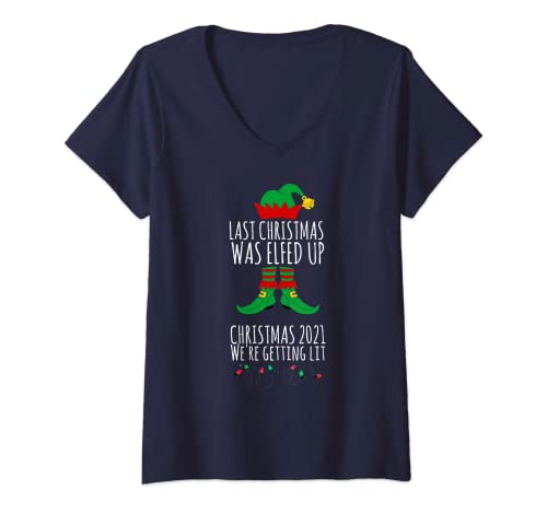 Mujer Elfed Up 2021 Getting Lit Divertida idea de Navidad a juego Camiseta Cuello V