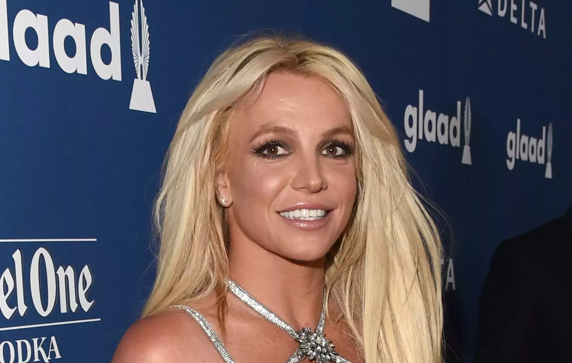 Britney Spears critica a la periodista Diane Sawyer por una entrevista televisiva viral de 2003