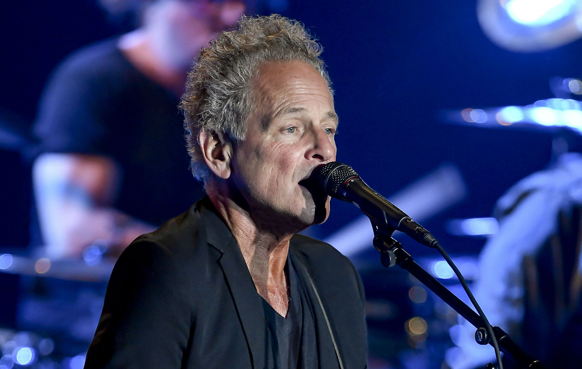 Lindsey Buckingham dice que Fleetwood Mac no funcionó como banda "sobre el papel"
