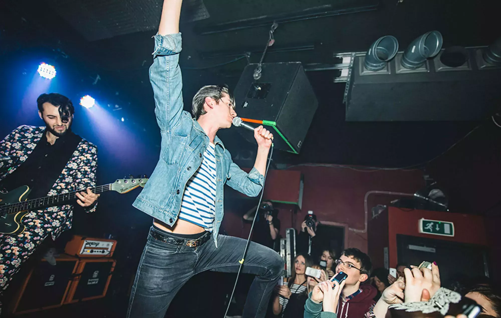 Los locales musicales británicos, preocupados, tachan de 