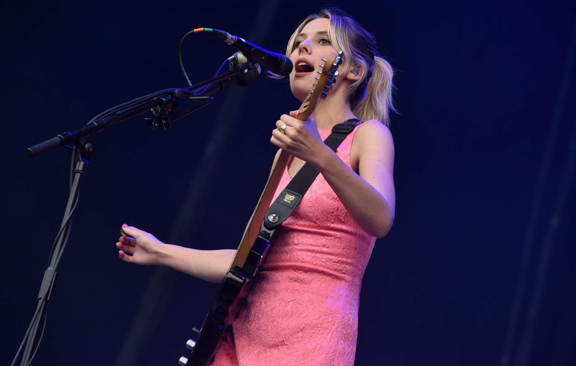Wolf Alice pospone sus conciertos en Glasgow y Dublín