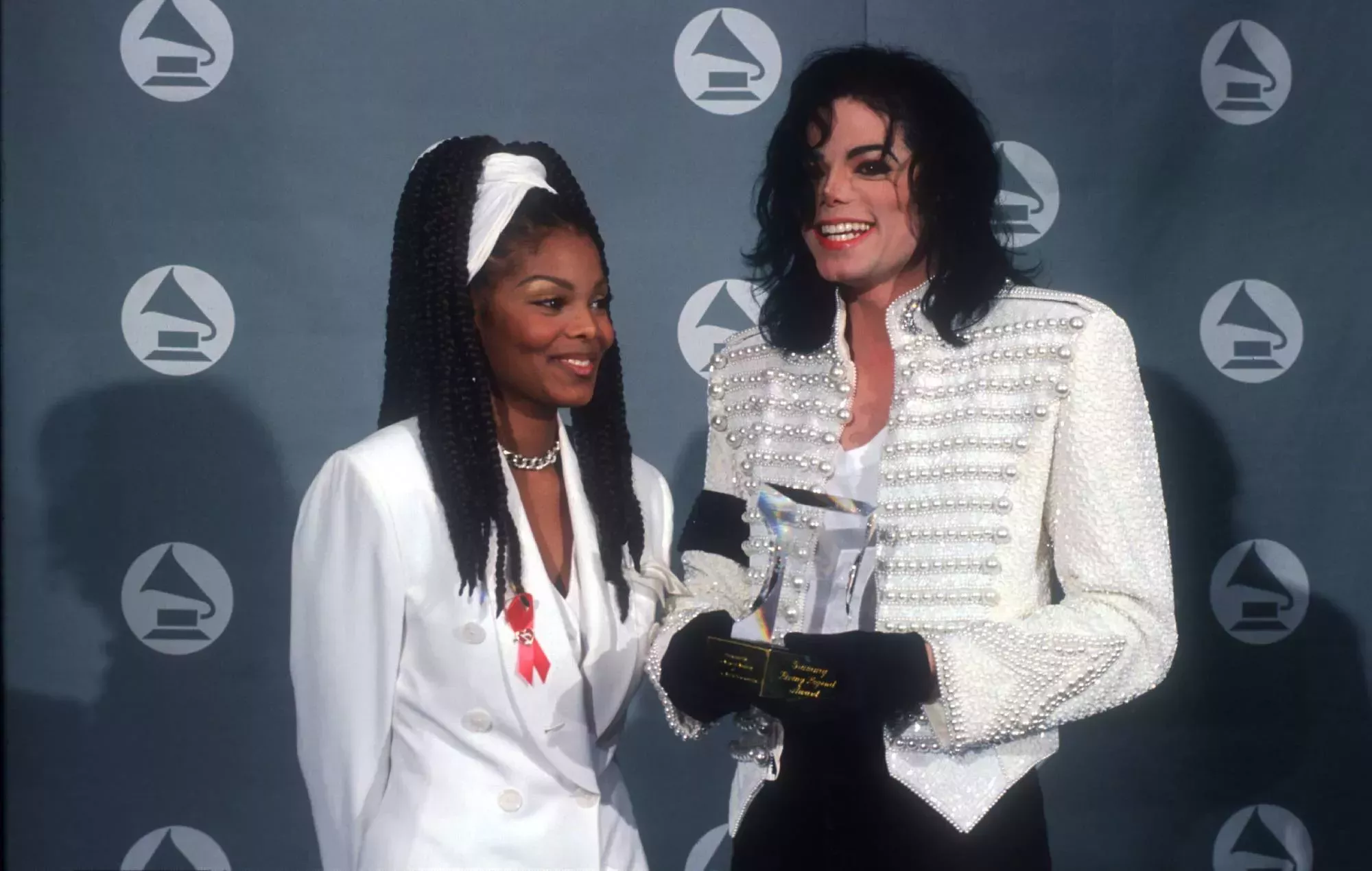 Janet Jackson aborda si las acusaciones de Michael Jackson han afectado a su carrera