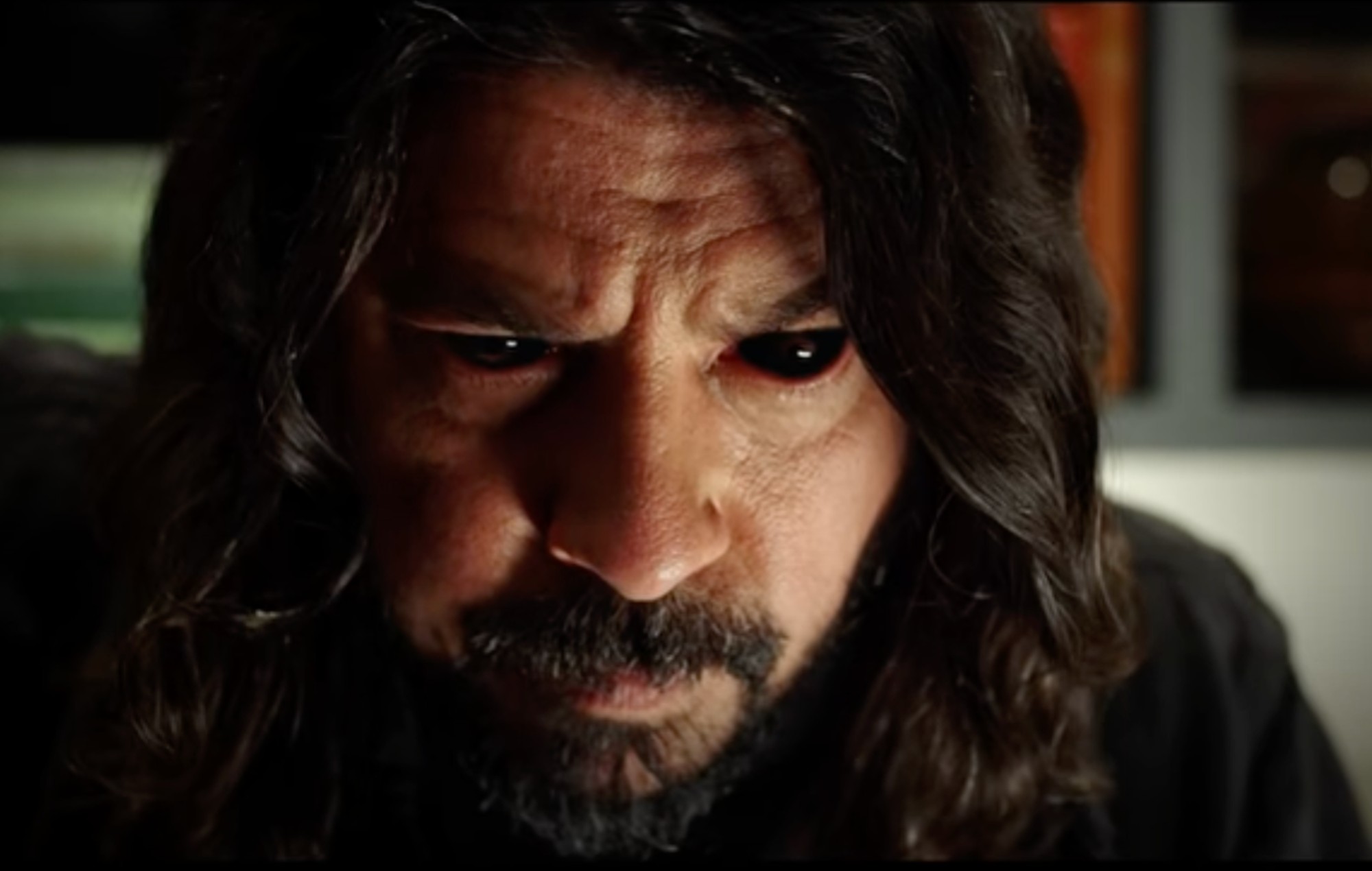 La película de terror de Foo Fighters 'Studio 666' es "una absoluta locura", dice Dave Grohl