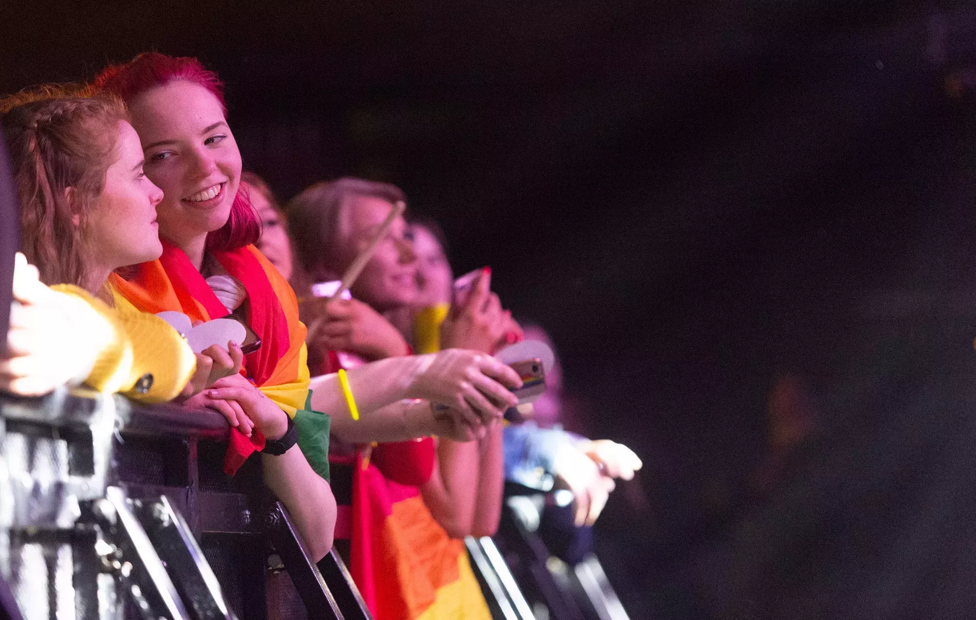 Las discotecas y los conciertos volverán a Escocia al reducirse las restricciones del COVID