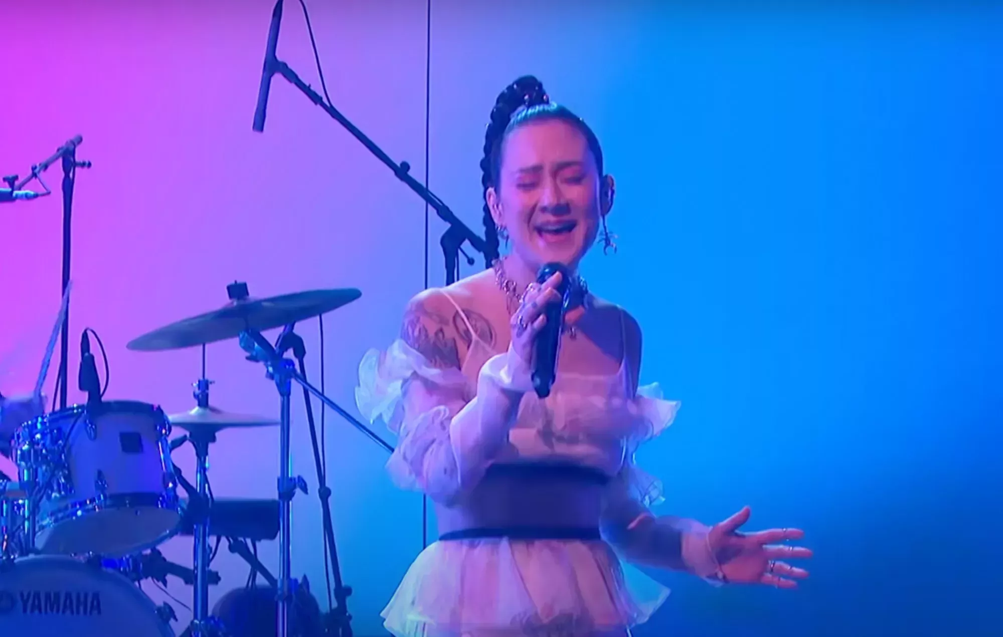 Mira a Japanese Breakfast interpretando 'Be Sweet' en 'Ellen'