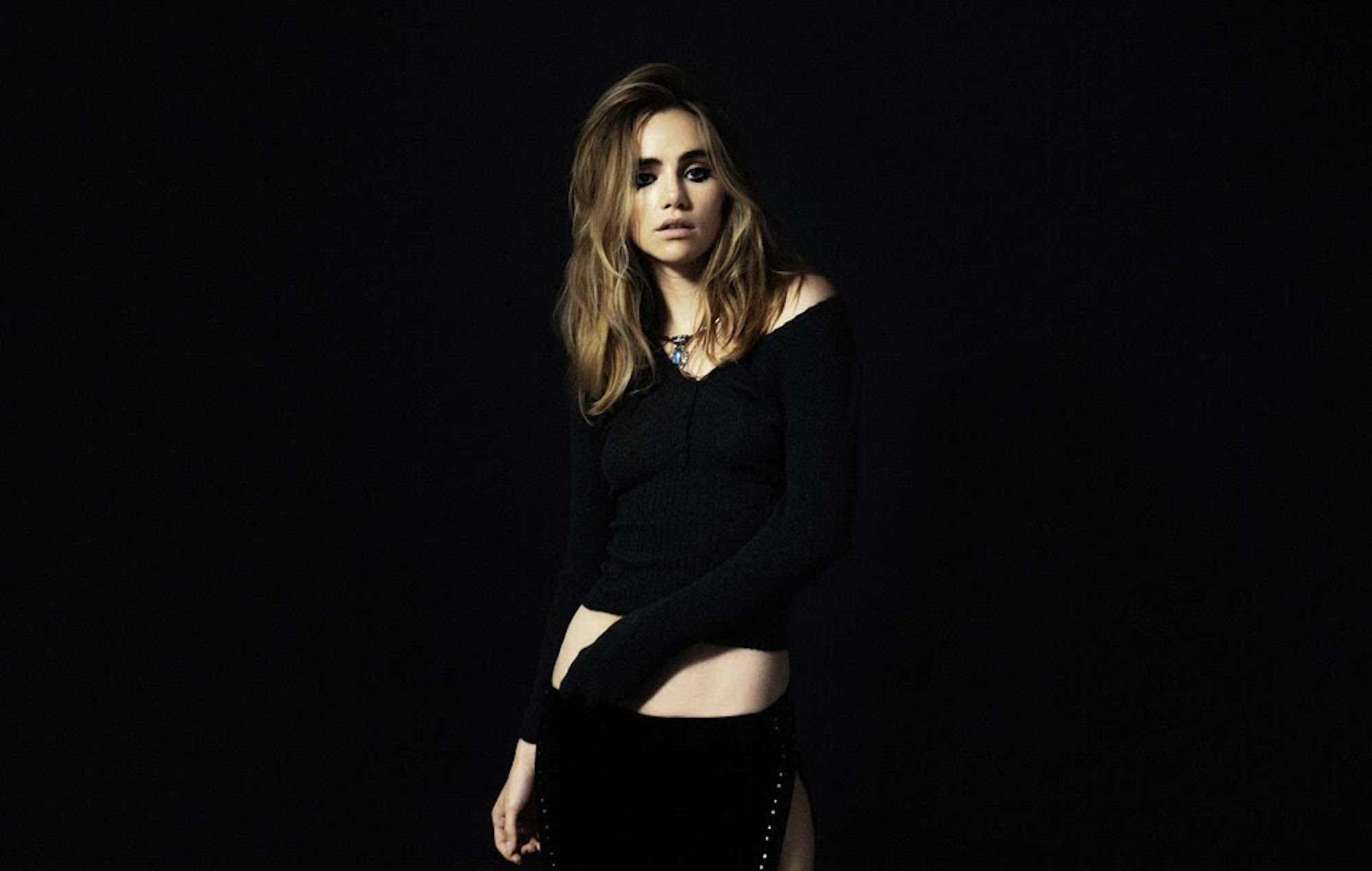 Suki Waterhouse anuncia su álbum de debut 'I Can't Let Go' con el single 'Melrose Meltdown'
