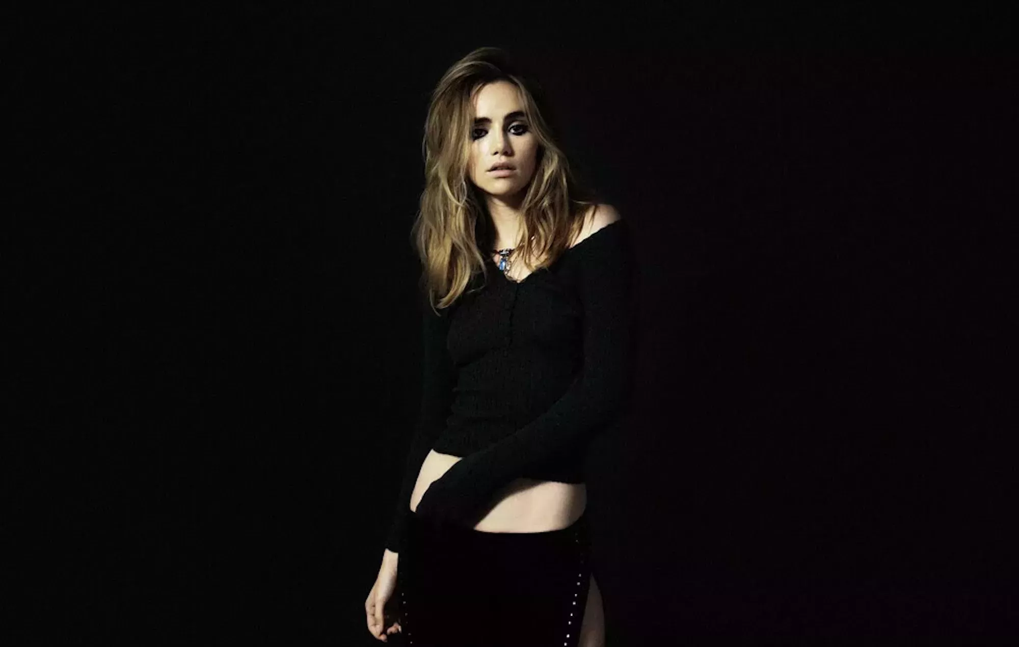 Suki Waterhouse anuncia su álbum de debut 'I Can't Let Go' con el single 'Melrose Meltdown'