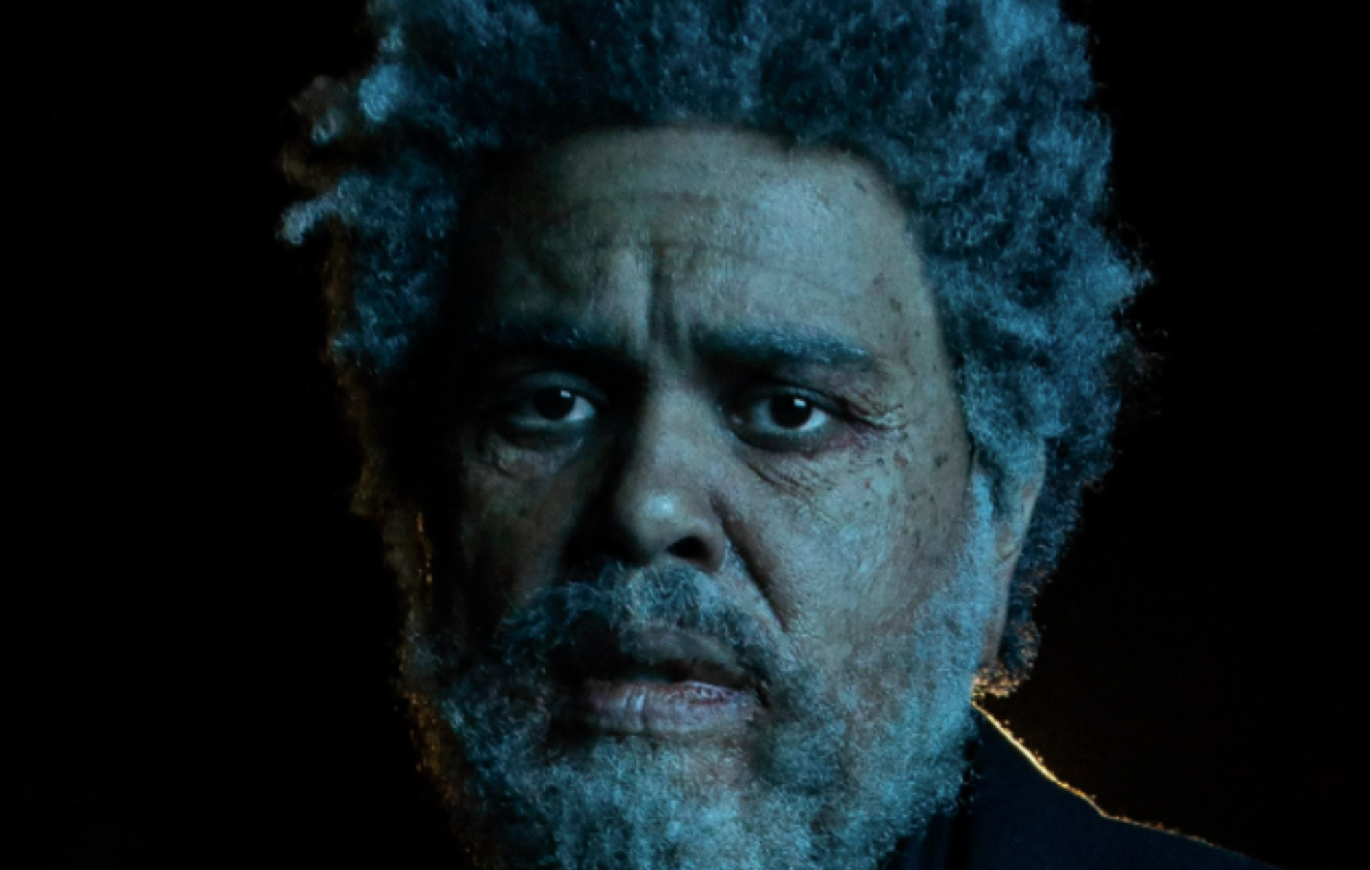 The Weeknd se convierte en anciano en el artwork de su nuevo disco 'Dawn FM'